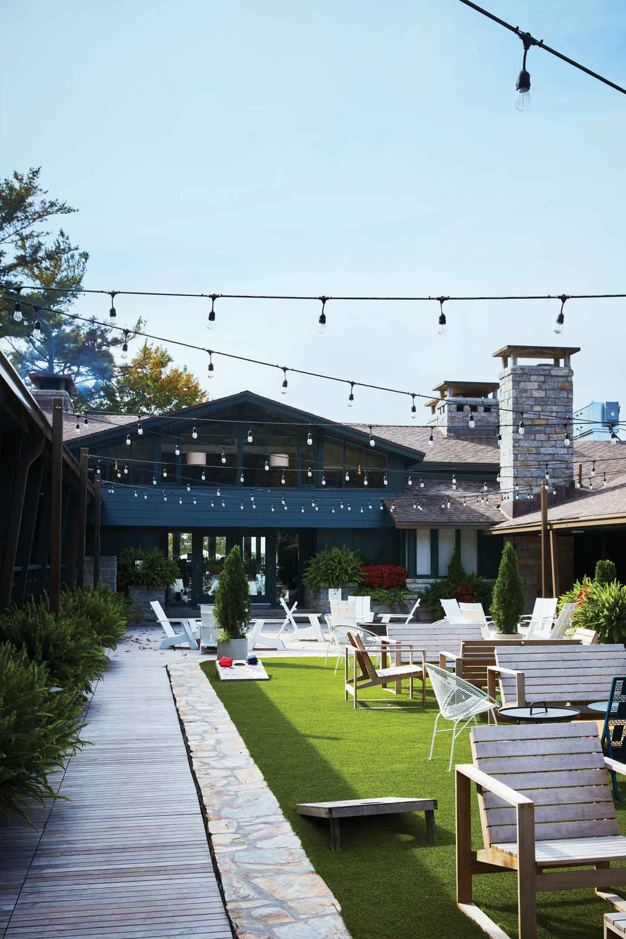 The commons area of the Skyline Lodge